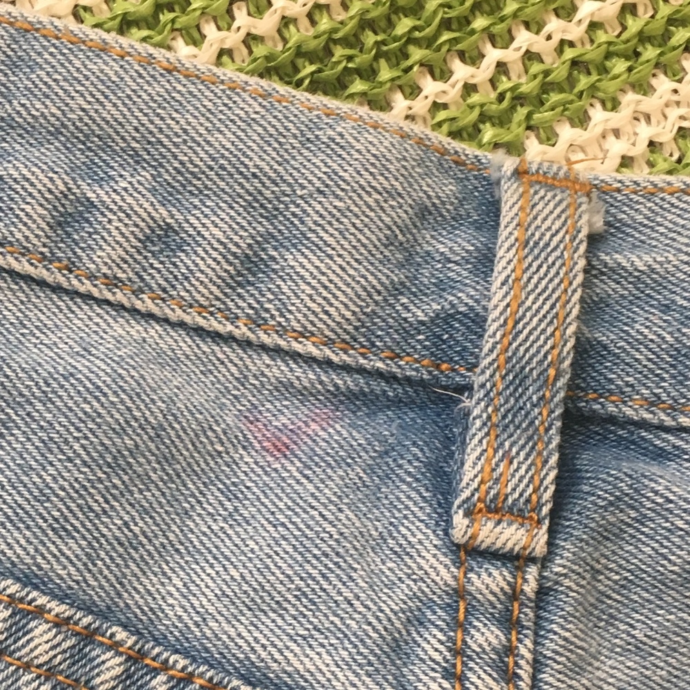 Brandy Melville Distressed Boyfriend Jeans - Picture 5 of 8